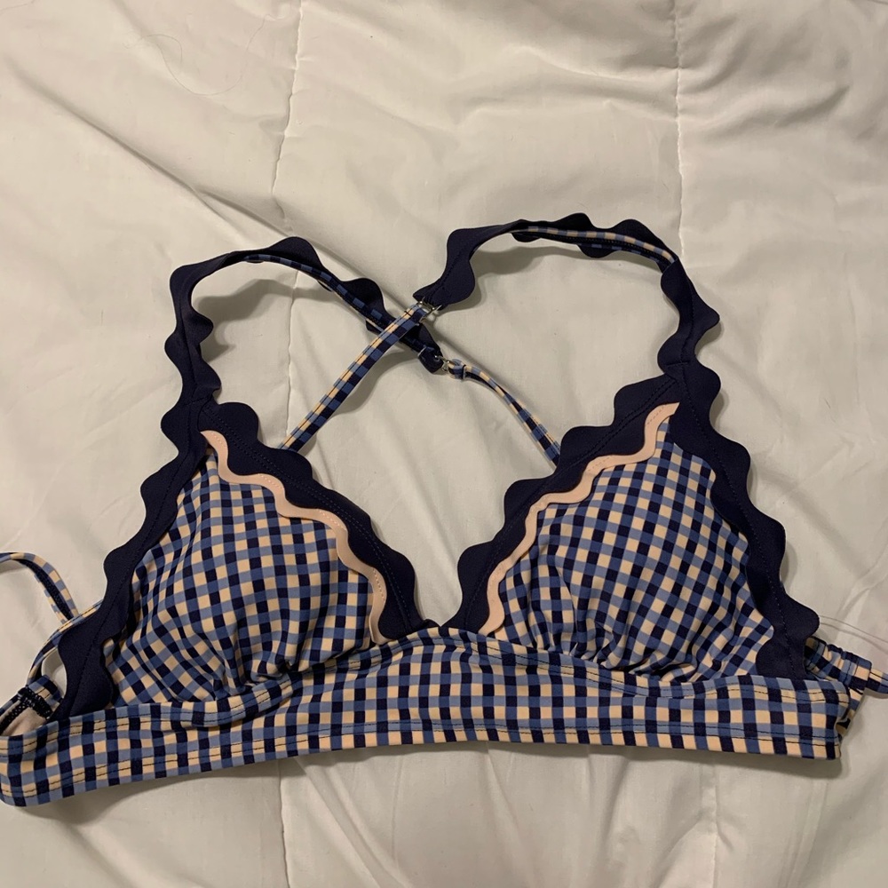 NWT small pink and navy bikini top